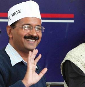 Kejriwal threatens to ‘go to any extent’ over Jan Lokpal Bill