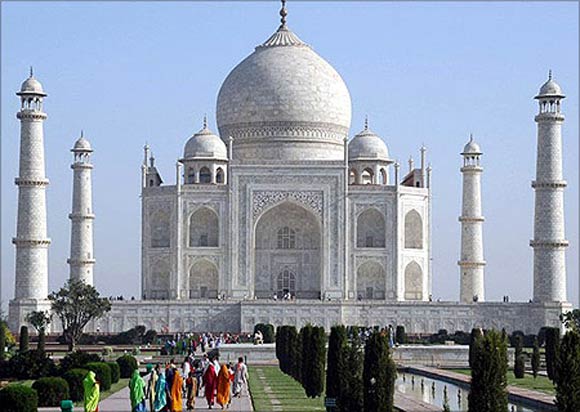 Agra – A Modern City Dotted With Numerous Monuments, Palaces, And Citadels